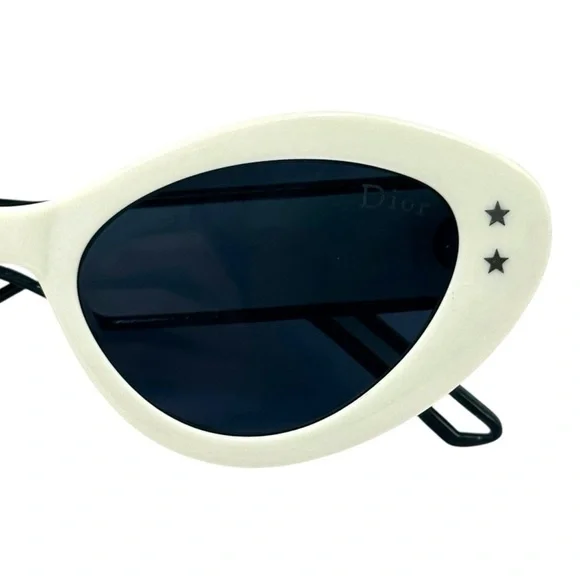 Christian Dior Sunglasses | Ivory & Blue | New (No Box/Tags) | 52-19-140 | Women - Picture 13 of 15